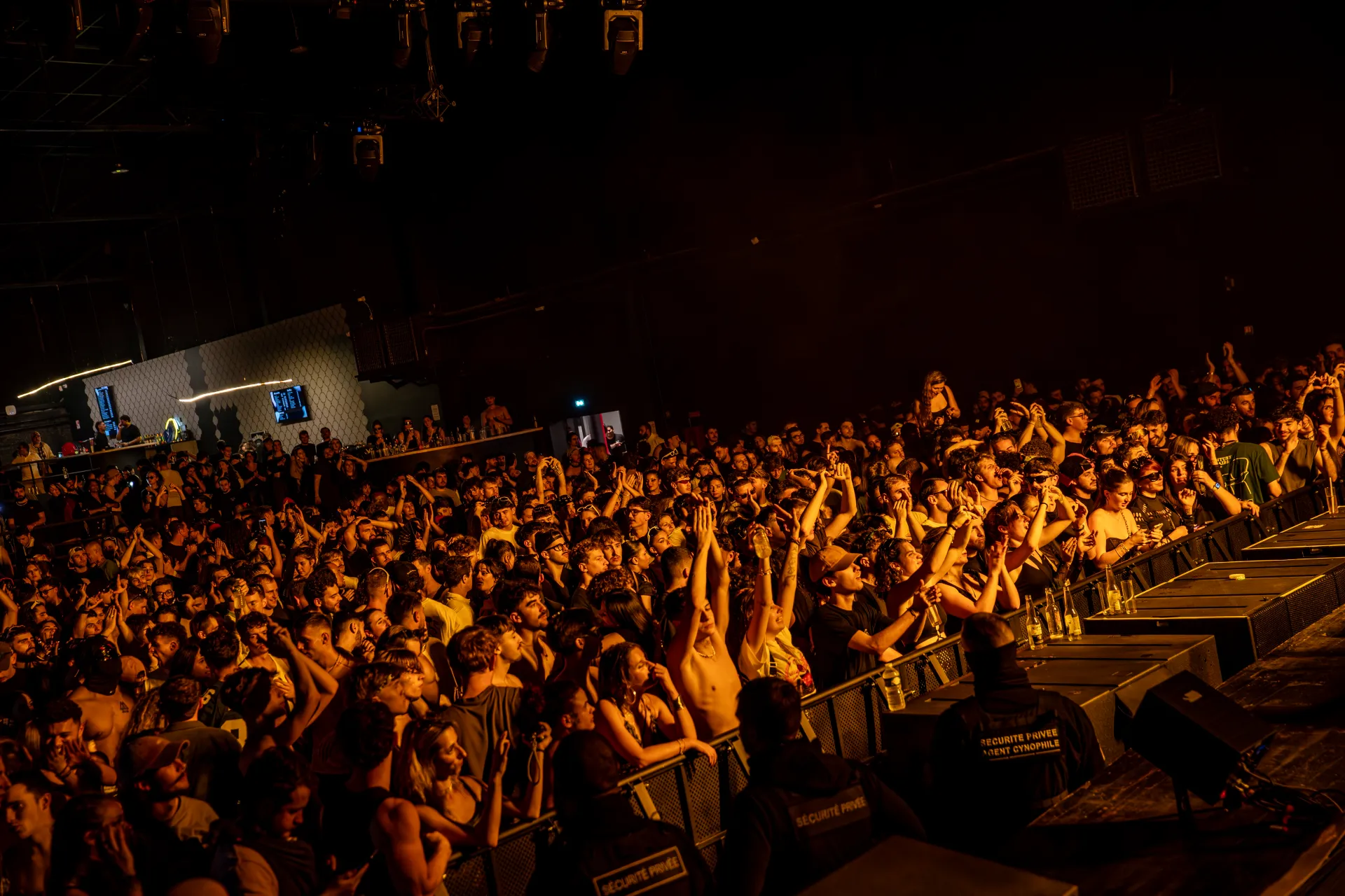 Scène professionnelle — salle de spectacles Tarbes